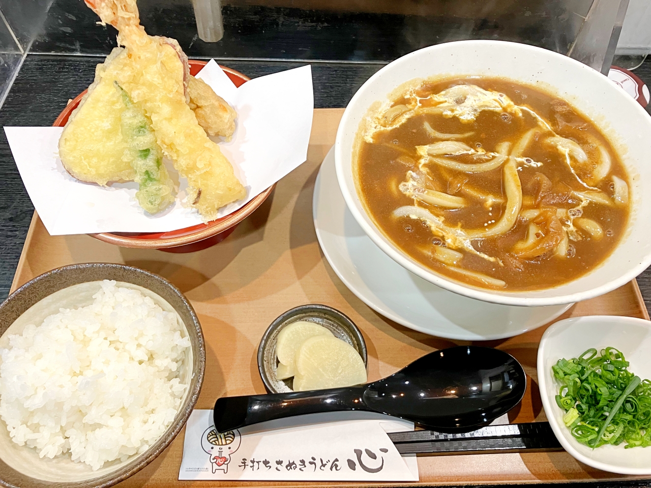 手打ち さぬきうどん 心の定食