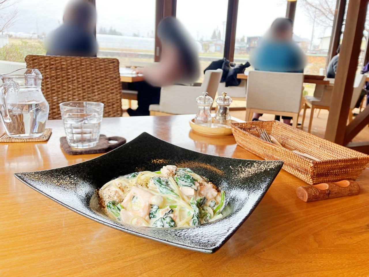 トラットリア プルチーノ