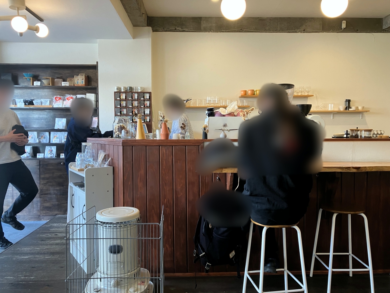 「koloro coffee」の店内